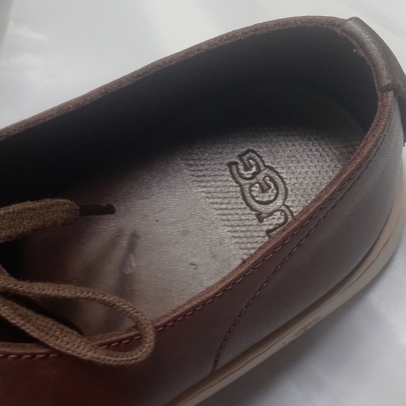 Ugg SOFT BROWN MEN LACE UP STREET SNEAKERS SIZE 9.5 - Picture 3 of 5
